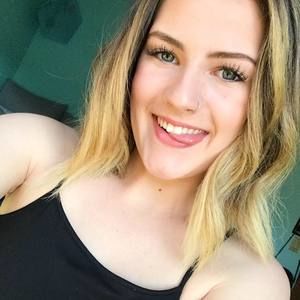 Meet your Posher, Charlotte